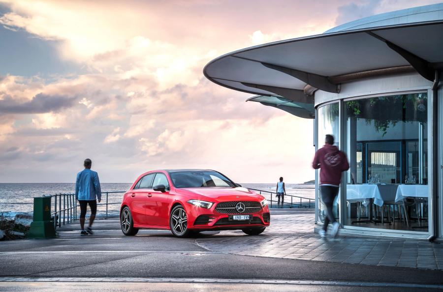  Mercedes-Benz A250 4Matic AMG Line (W177) 2019 года  (AU) (фото 1 из 40)